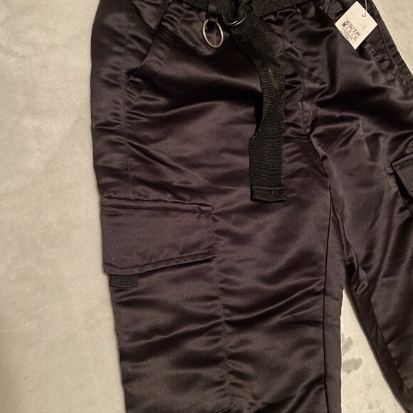 Refuge XS Black, Puffy, Belted Cargo Jogger - Picture 5 of 8